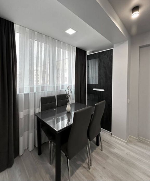 Продається 3-кімнатна квартира район ТЦ Майдан