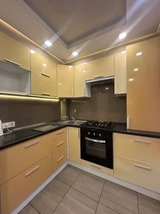 Сдам 2к квартиру р-н пр. Науки (Гагарина) /Запорожское шоссе