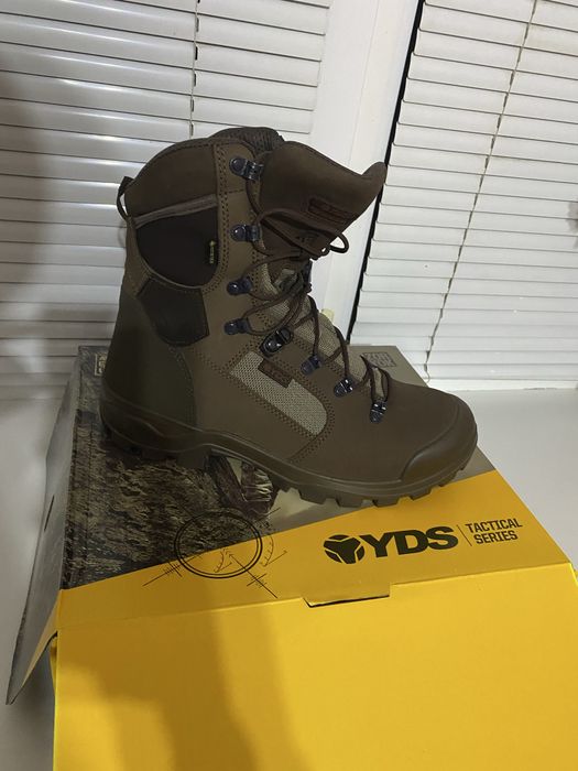 Берці, нові…YDS………………