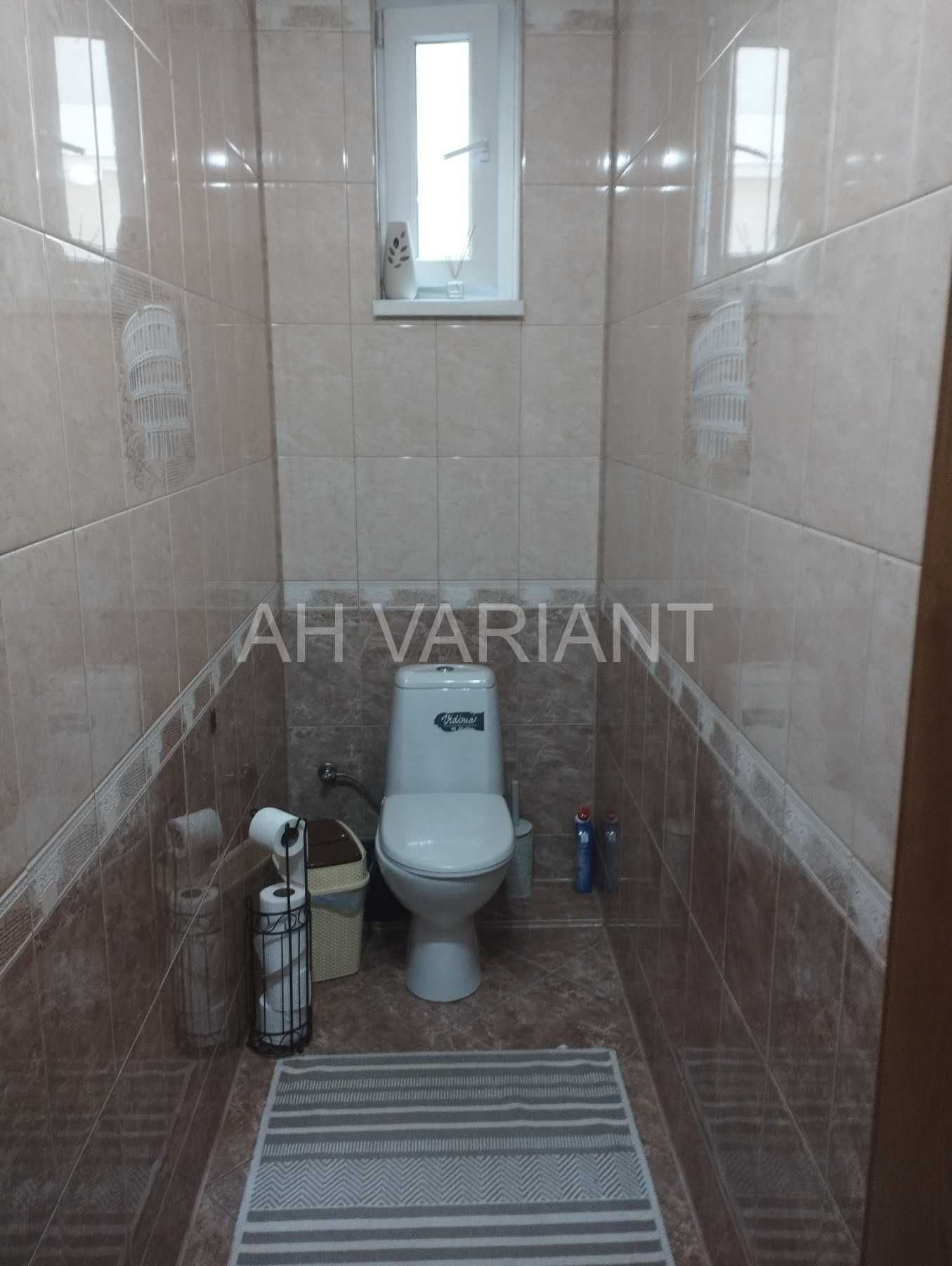 Продається сучасний будинок в м. Ужгород, вул. О. Блистіва
Код: 9135