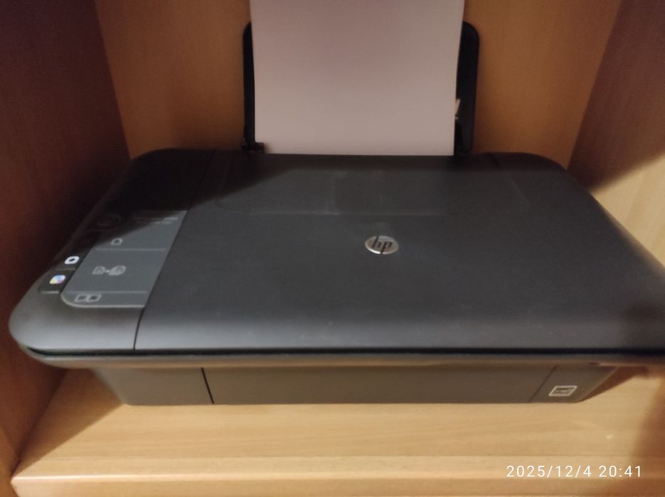Принтер-сканер HP Deskjet 2050