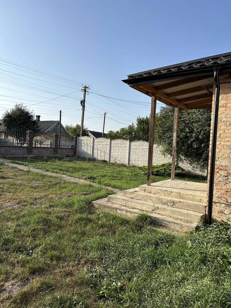 Продам будинок американку на великій земельній ділянці