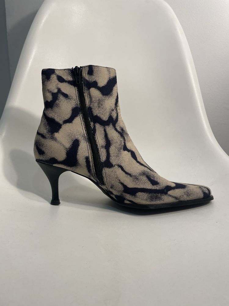 Botas tamanho 39