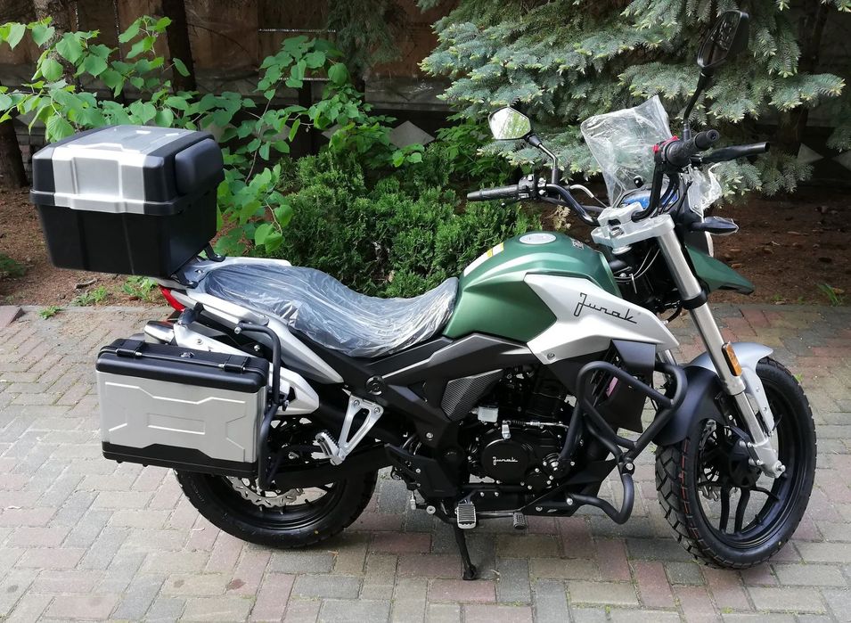 Junak RX One JUNAK RX One 2025 Zielony Mat, Czerwony i Niebieski Wyprzedaż Rocznika