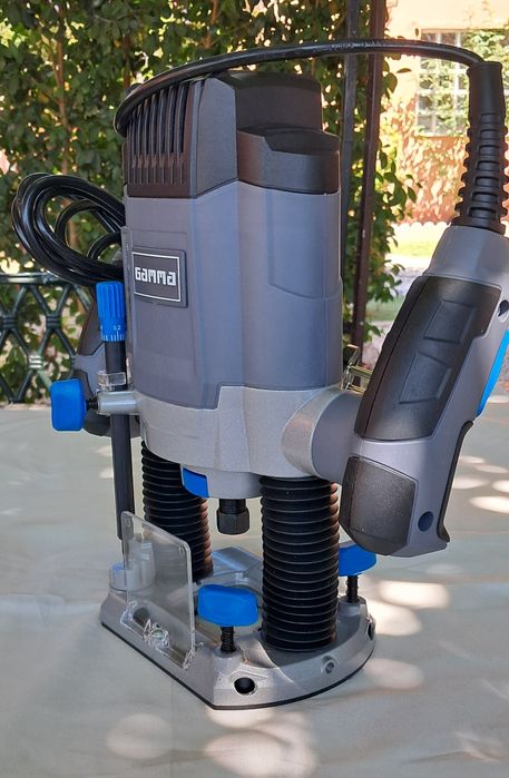 Fresadora marca GAMMA 1200W