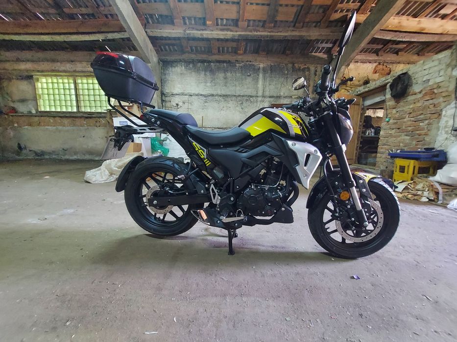 Продам мотоцикл Lifan sr220