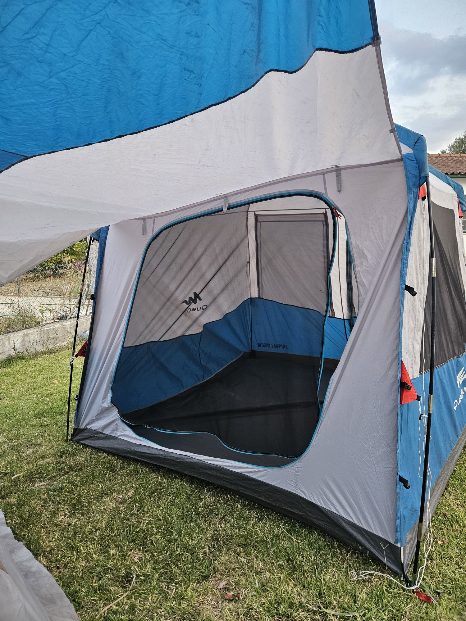 Tenda p/ 4 pessoas + Cozinha