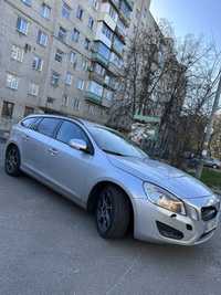 Volvo V60 на ходу