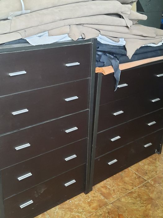 Moveis usados e placas de acrilico com muita qualidade