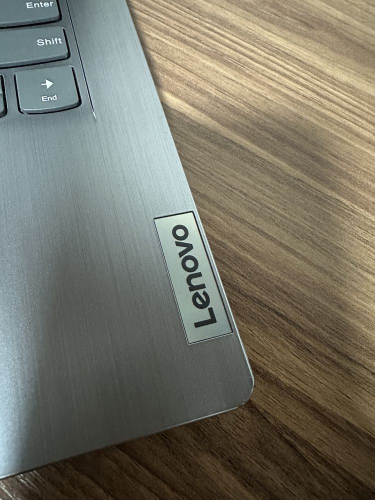 Ноутбук Леново LENOVO