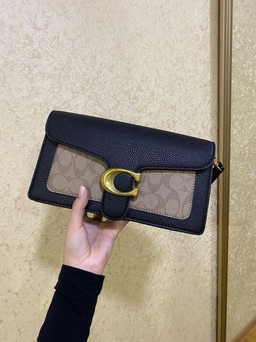 Чорна сумка Coach жіноча