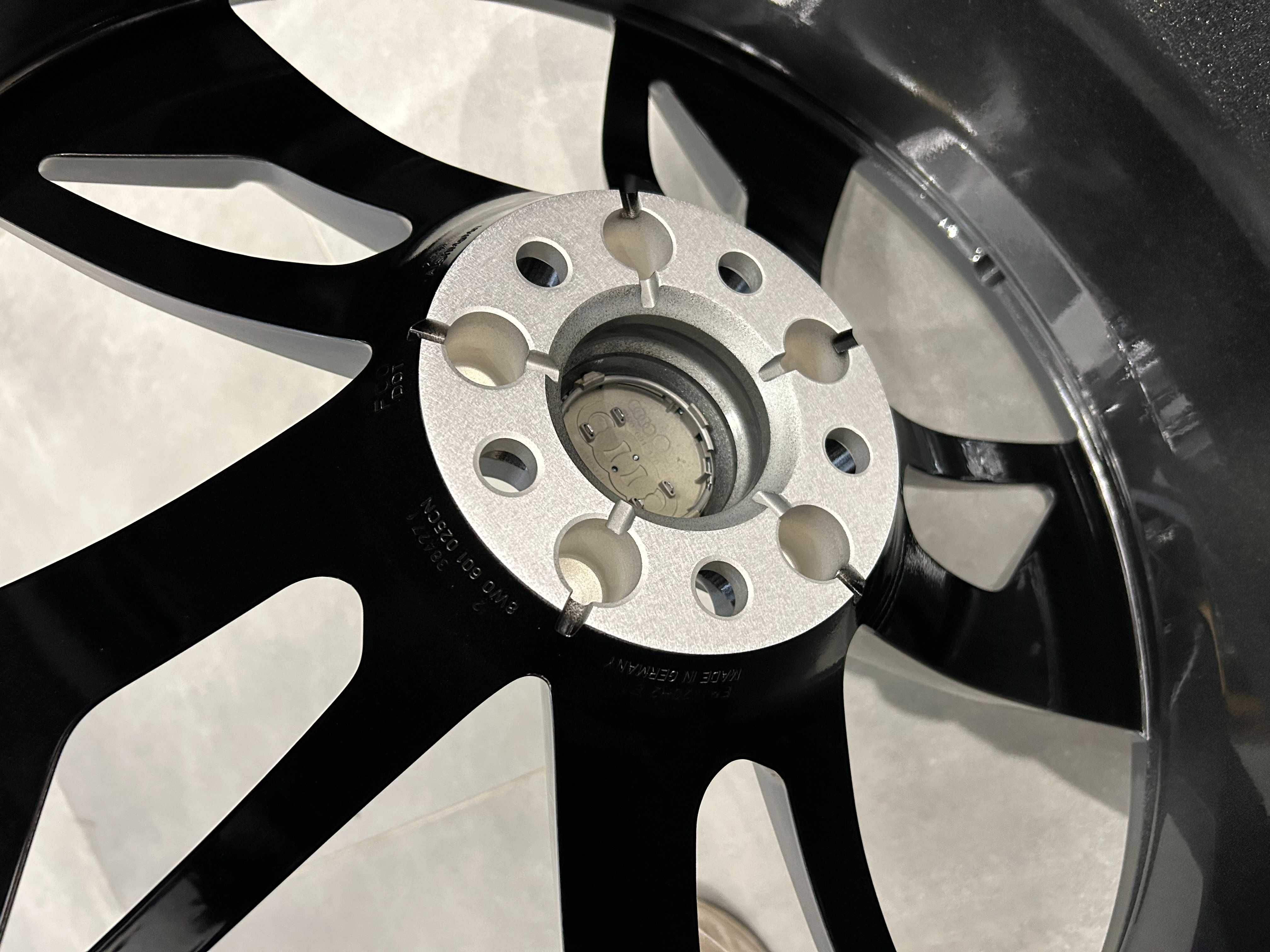 Oryginalne felgi 20 5x112 ET26 Audi RS4 B9 RS5 F5 A5 A7 8W0/601025CN