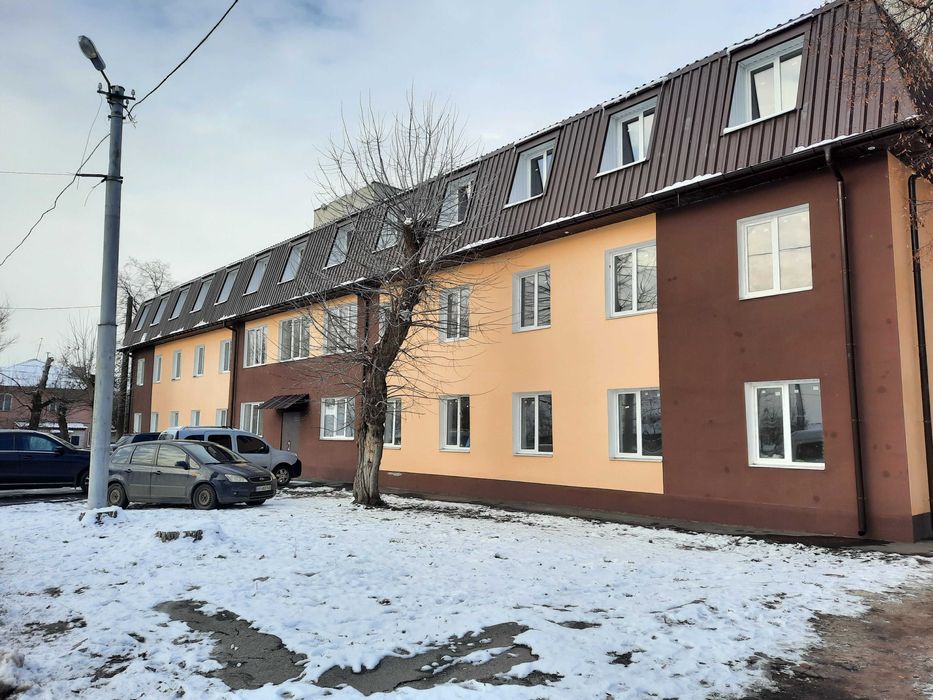 Продам комнату со своим санузлом, миникухней и свежим ремонтом.