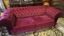 Sofa chesterfield bordowa welurowa