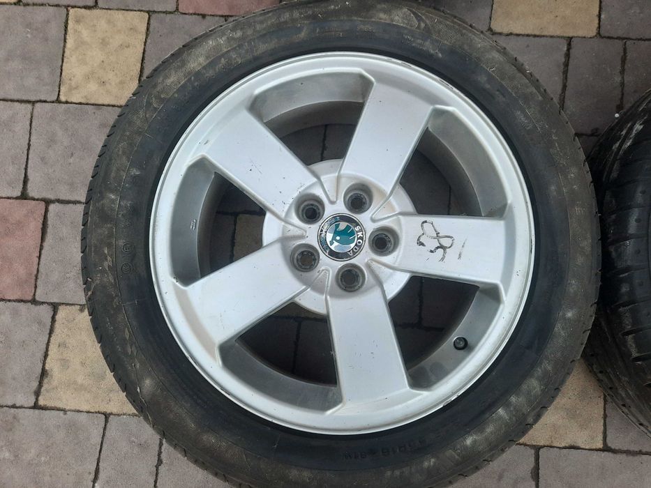 диски оригінальні 16 SKODA  (шини в подарунок). 6,5J x16H2 ET42