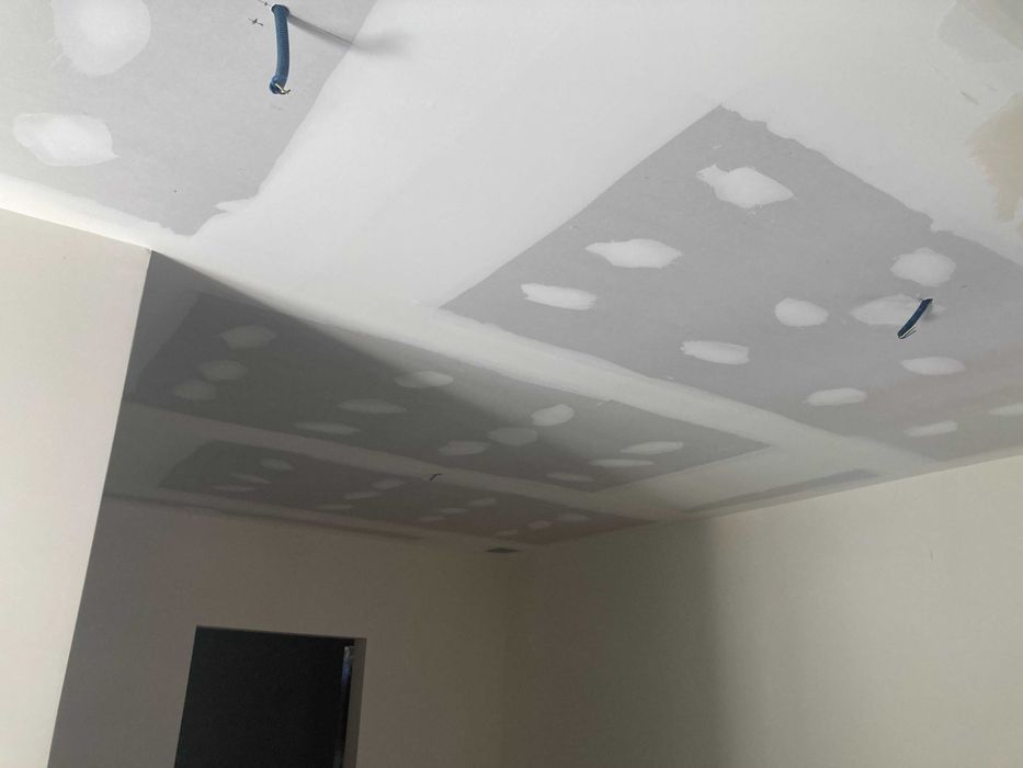 Remodelações, Pinturas, Telhados, Pavimentos, Canalizações