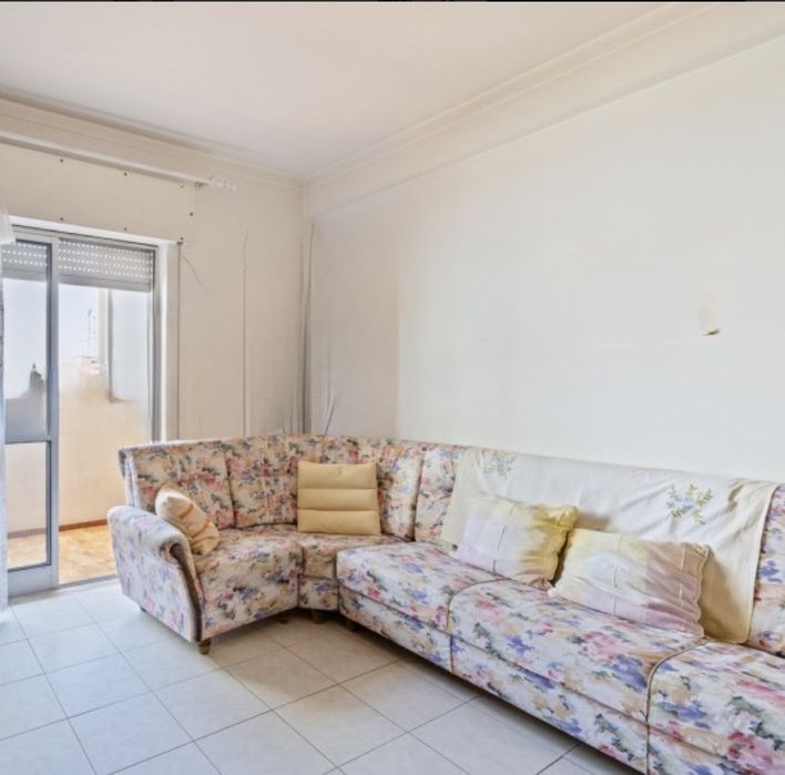 Sofa em L e sofa cama