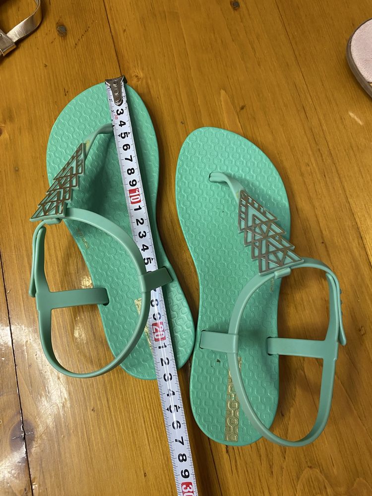 Crocs оригінал,Grendene босоножки 35/36р