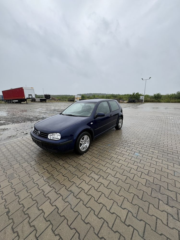 VW Golf 1.6 Klima