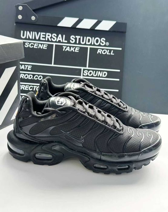Buty Nike Air Max TN Plus Black R.42