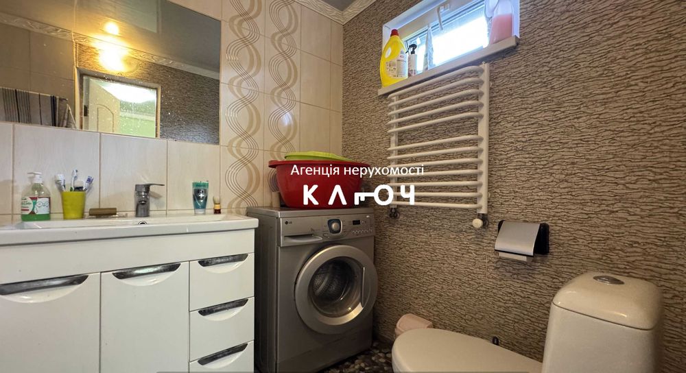 Продаж частини будинку, чудовий житловий стан, район Новомиколаївка