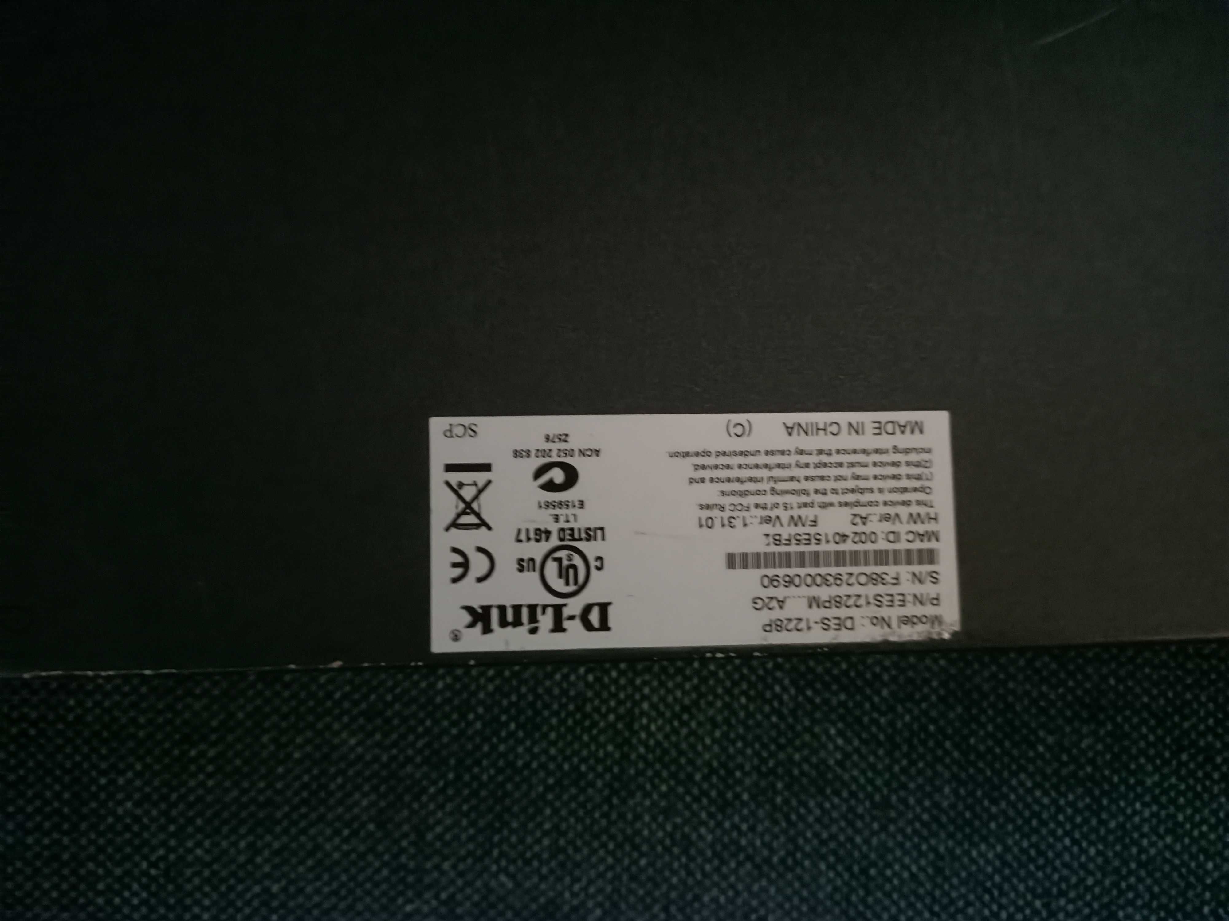 Switch D-Link DES-1228P (24 Porty)
