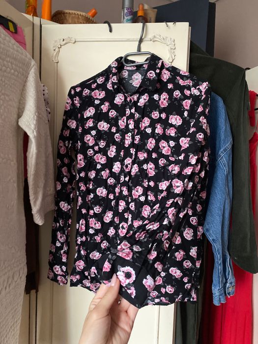 Koszula H&M w róże w różyczki w kwiatowy wzór