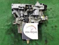Caixa Velocidades Renault Clio 1.2 8V / 2000