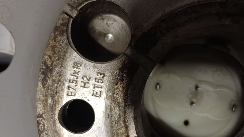 Продам диски r18 ,AUDI