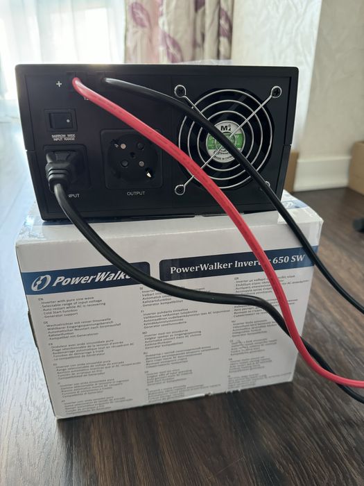 Інвертор Power Walker з чистою синусоідою 650W і вбудованим зарядним