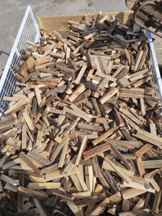Drewno opałowe dębowe suche do pieca kominka zrzyny oszasty do palenia