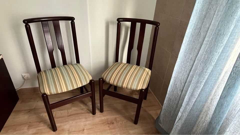 Conjunto Sofá cama 3 lugares + 2 cadeiras + sofá 1 lugar