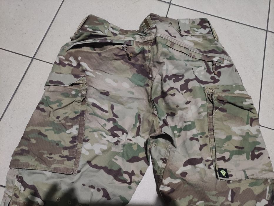 Calça defender multi cam first tactical