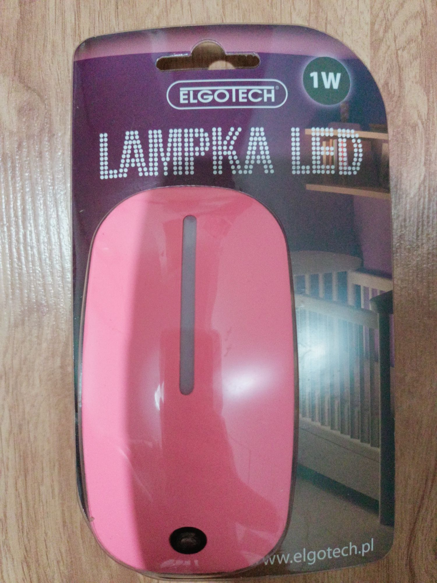 Nowa Lampka wtyczkowa LED z czujnikiem zmierzchu Elgotech