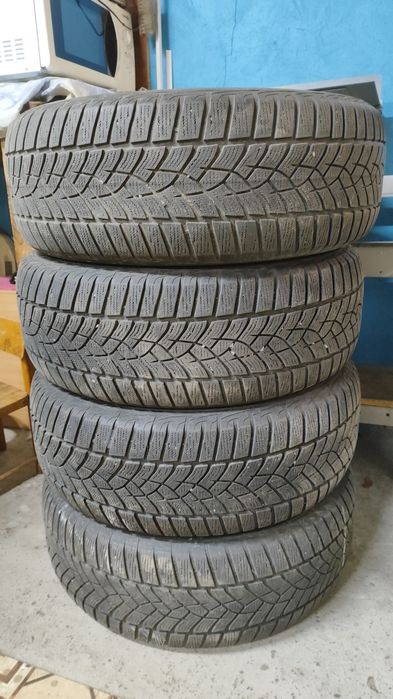 Зимова резина Good Year 225/60 R 16, 102V