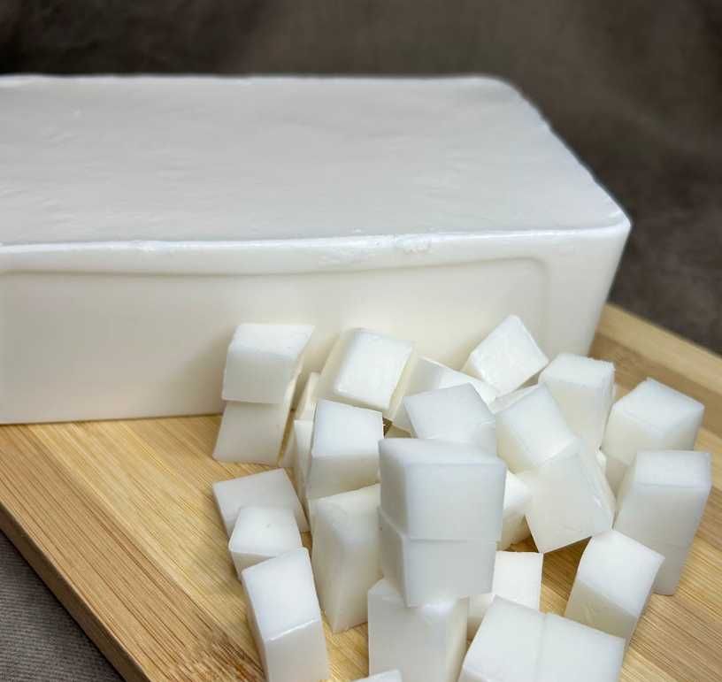 Мильна основа з козячим молоком soap base goats milk