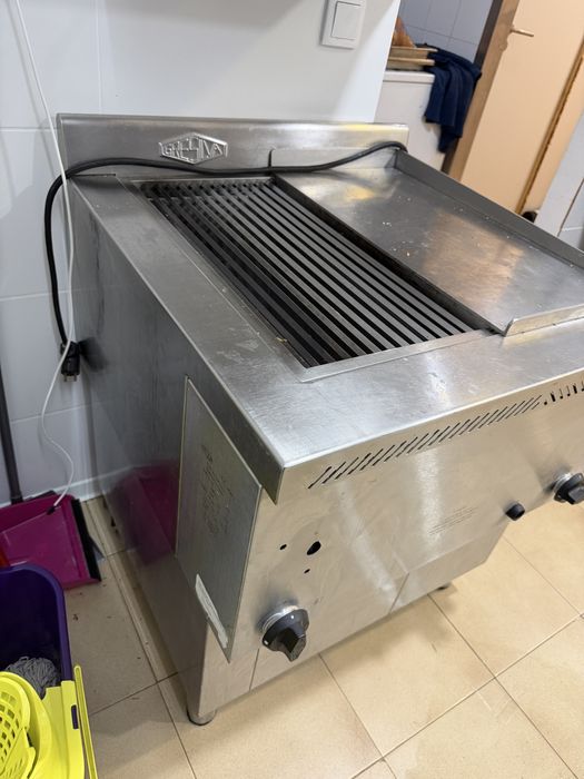 Grelhador a Gás, 1 Grelha + Placa Lisa – GRESILVA