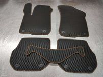 Коврики в салон Toyota RAV-4 Camry Corolla Land Cruiser Avensis Highla