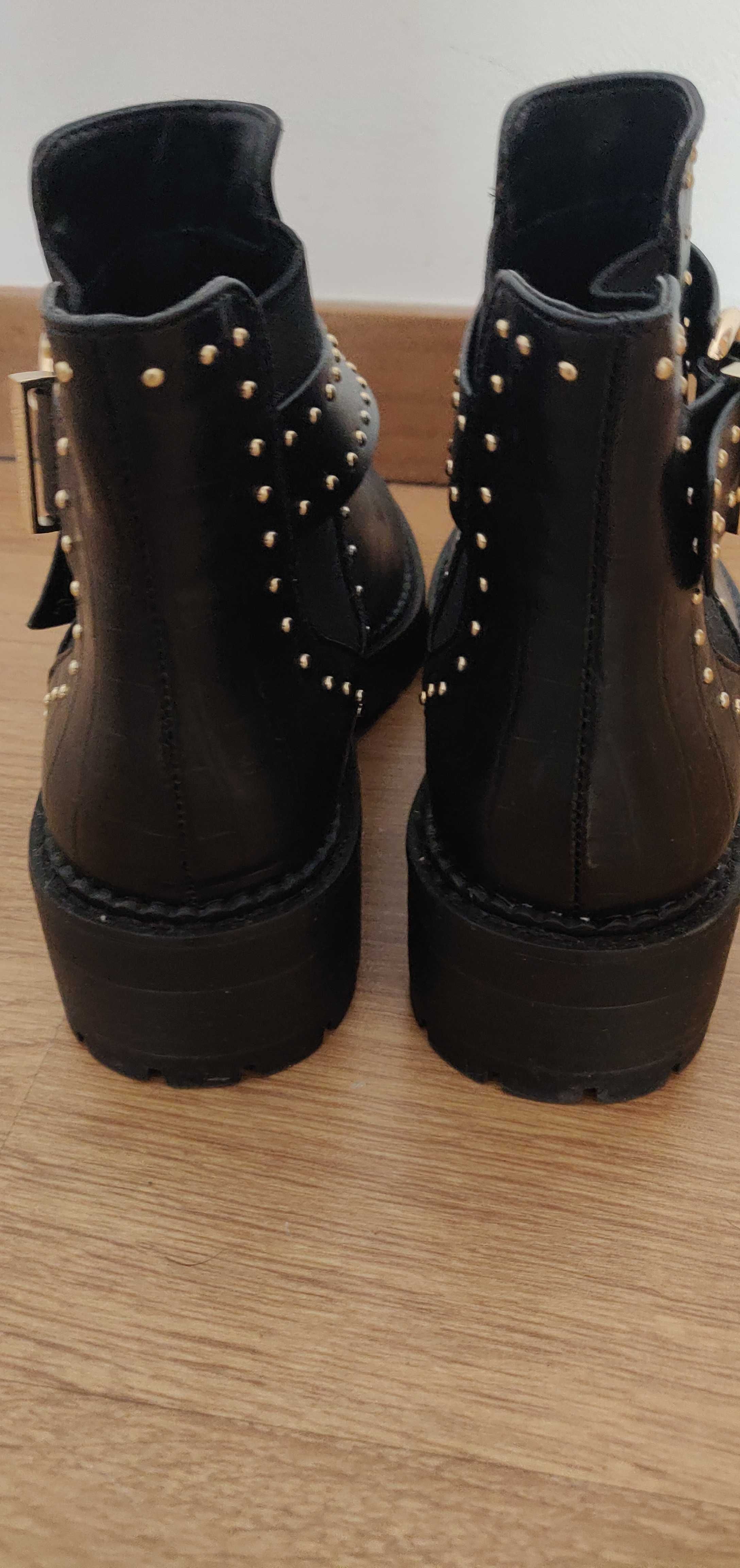 Botas Stradivarius