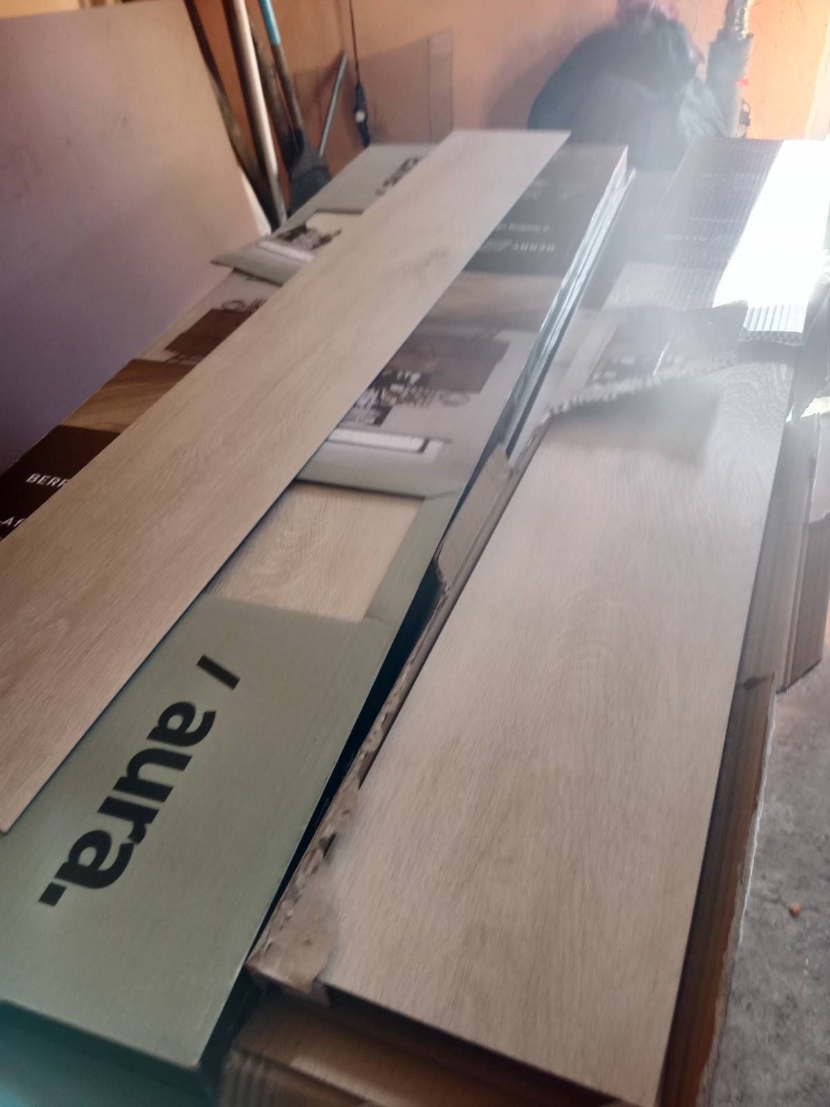 Panele winylowe  BERRY ALLOC 2mm do klejenia, 70 m2