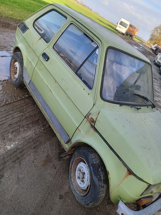 Fiat 126 p Maluch na części dzwi maska zderzaki lampy i inne