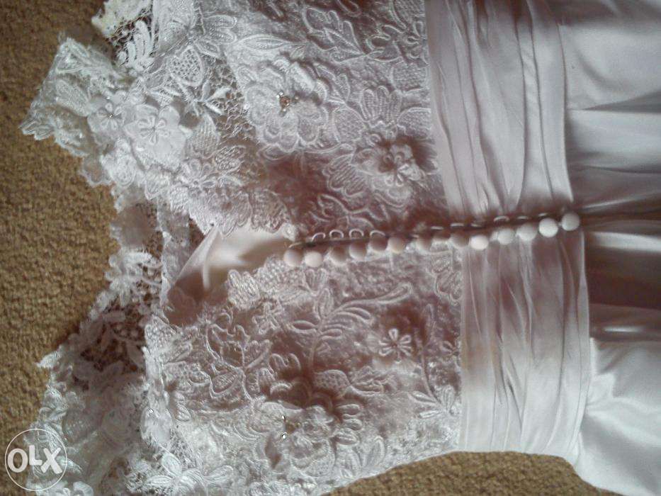 Piękna suknia ślubna włoska koronka i kontrafałdy princessa 38 +gratis