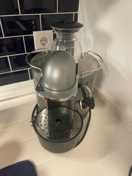 Nespresso TK50 Siemens com Kit de descalcificação