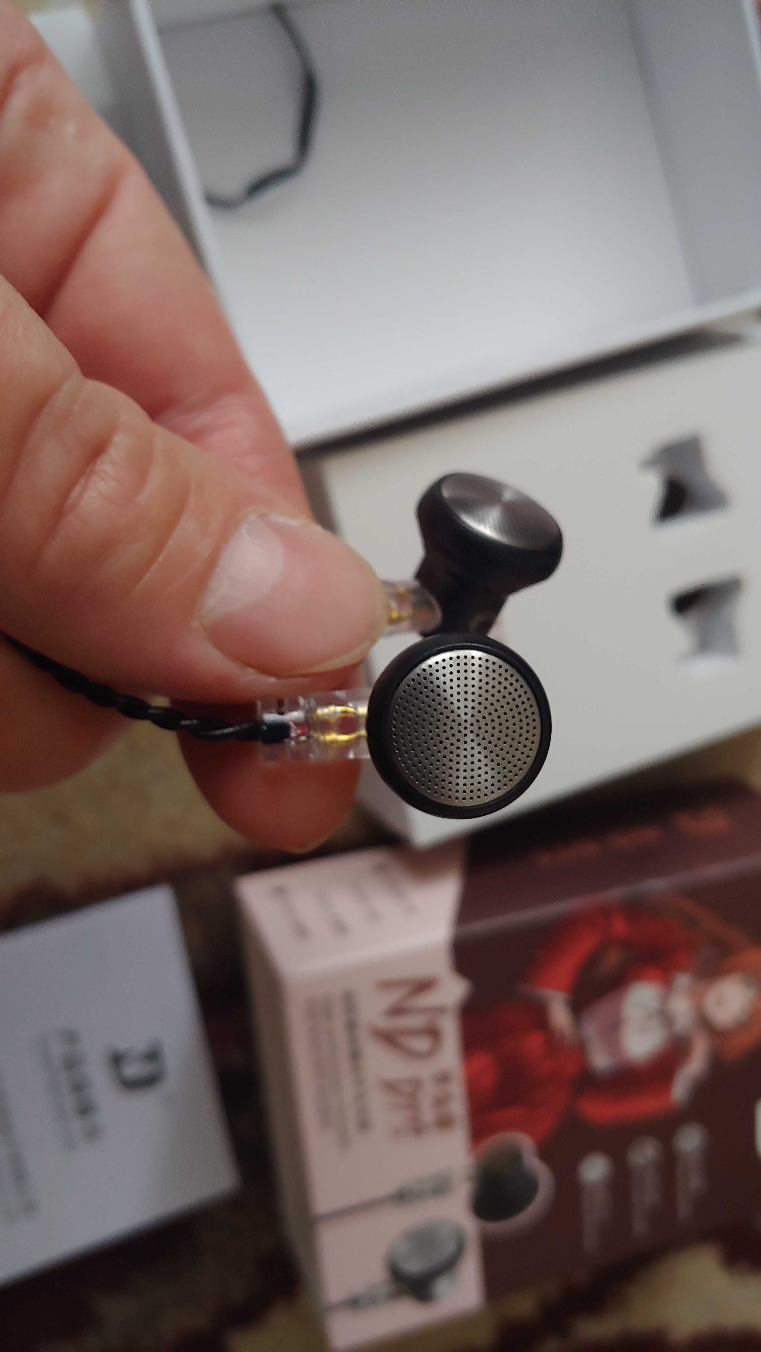 Наушники ND DTS 2pin Hi Fi Съемные Чистый Детальный Звук Микроф Новые
