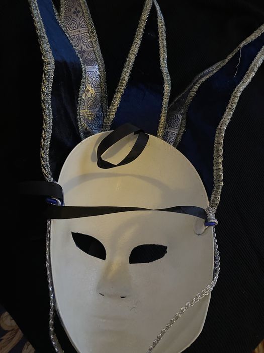 Маска венеціанська