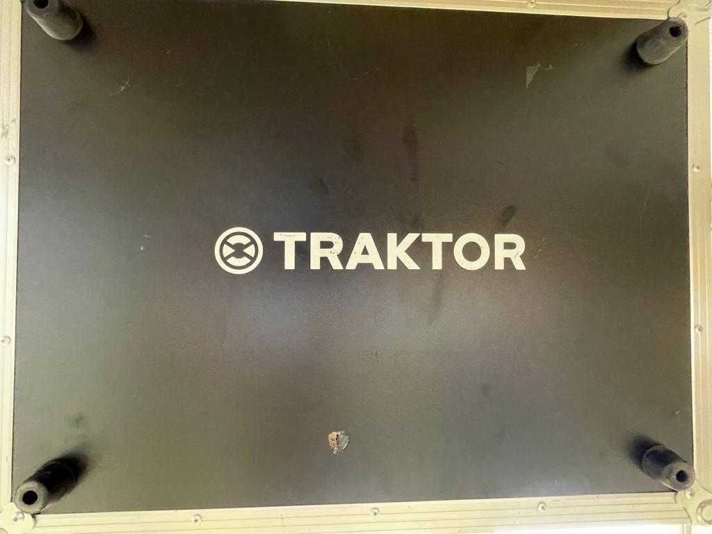 TRAKTOR - Kontrol S8 Mala de transporte