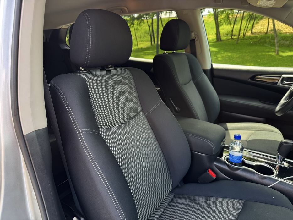 Nissan Pathfinder 2017 року на 4х4