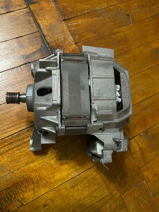 Мотор пральної машини БОШ