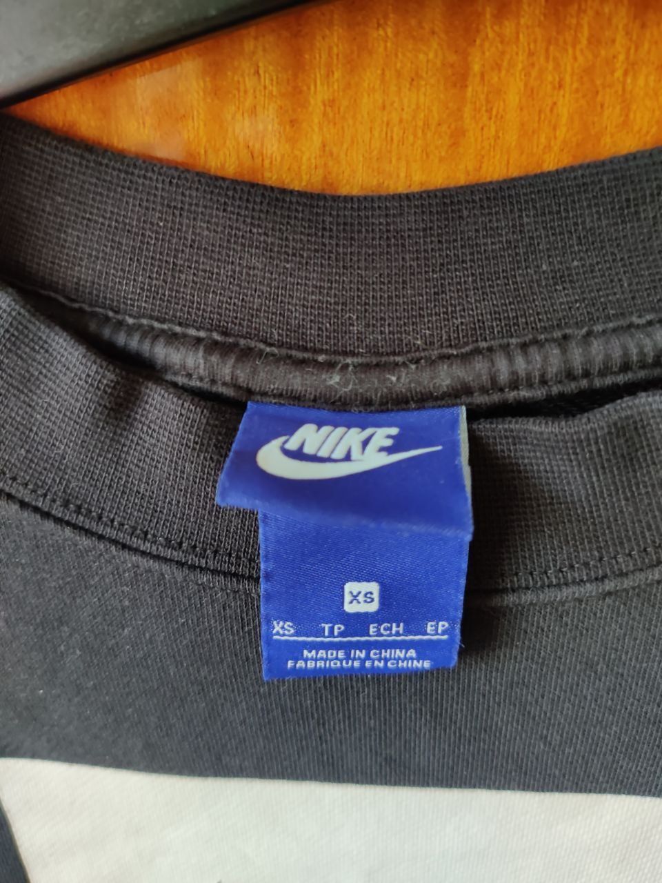 Nike світшот box logo реглан жіночий розмір XS