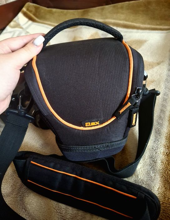 • Продаю фотоапарат Nikon D5200 в ідеальному стані